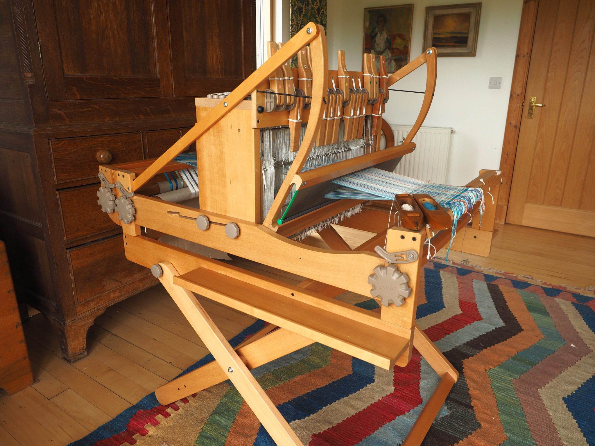 Meet the Looms : Ashford 16-shaft – Da Wabbit Woveit